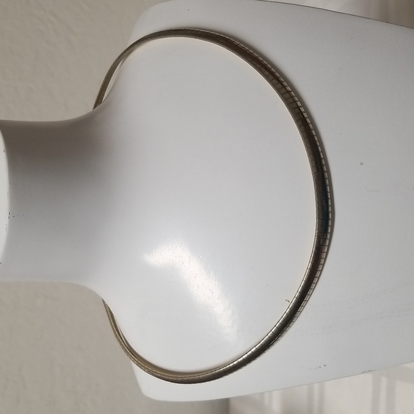 17" 6mm GOLD PLATED OMEGA, W/insert clasp & safety latch EUC  J# 62 - Picture 1 of 4